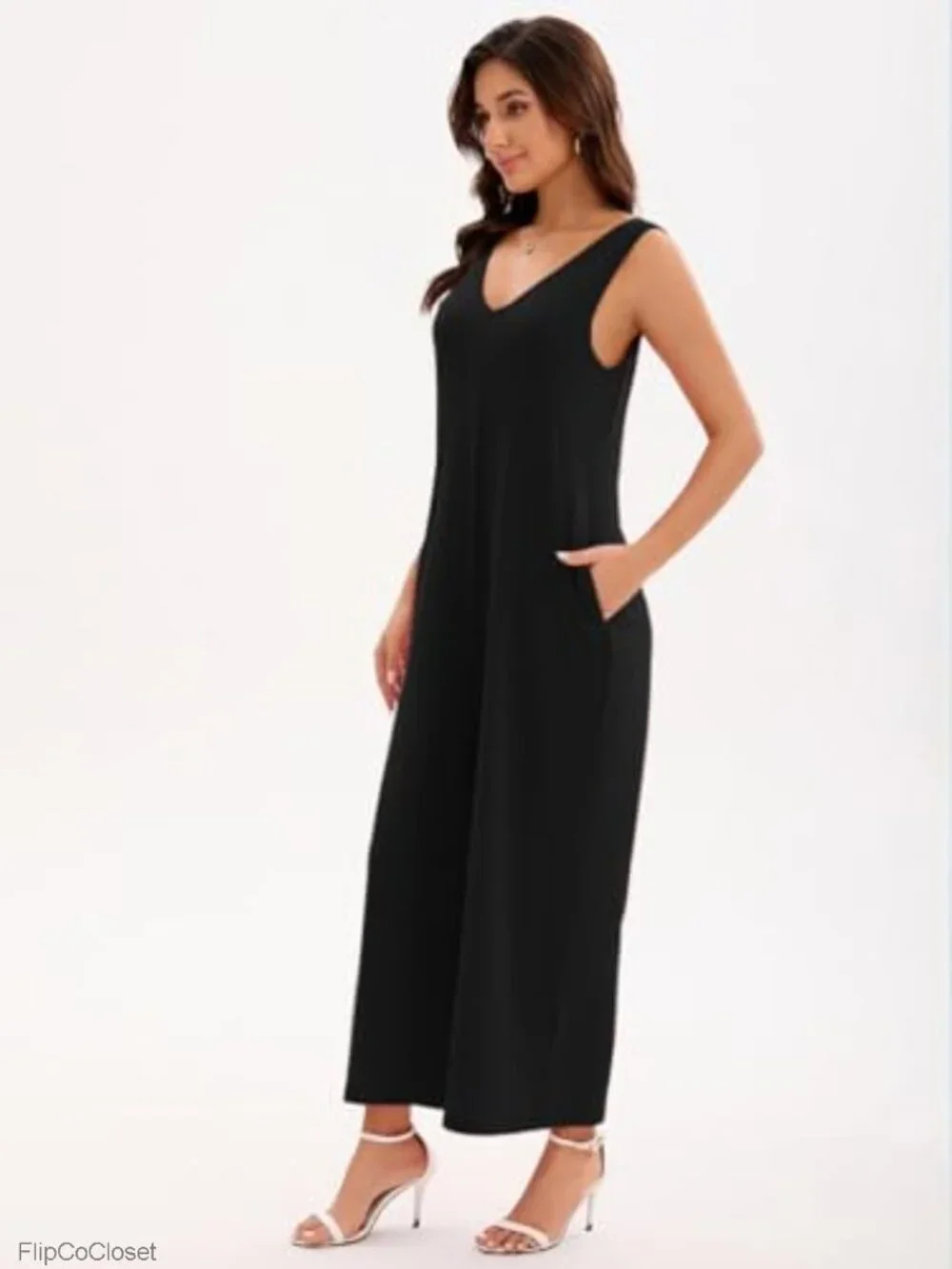 Sleeveless V-Neck Loose Jumpsuit with Pockets Summer Casual